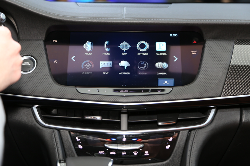 Illustration for article titled The 2016 Cadillac CT6's Interior Dials Down The Crazy, And That's Good